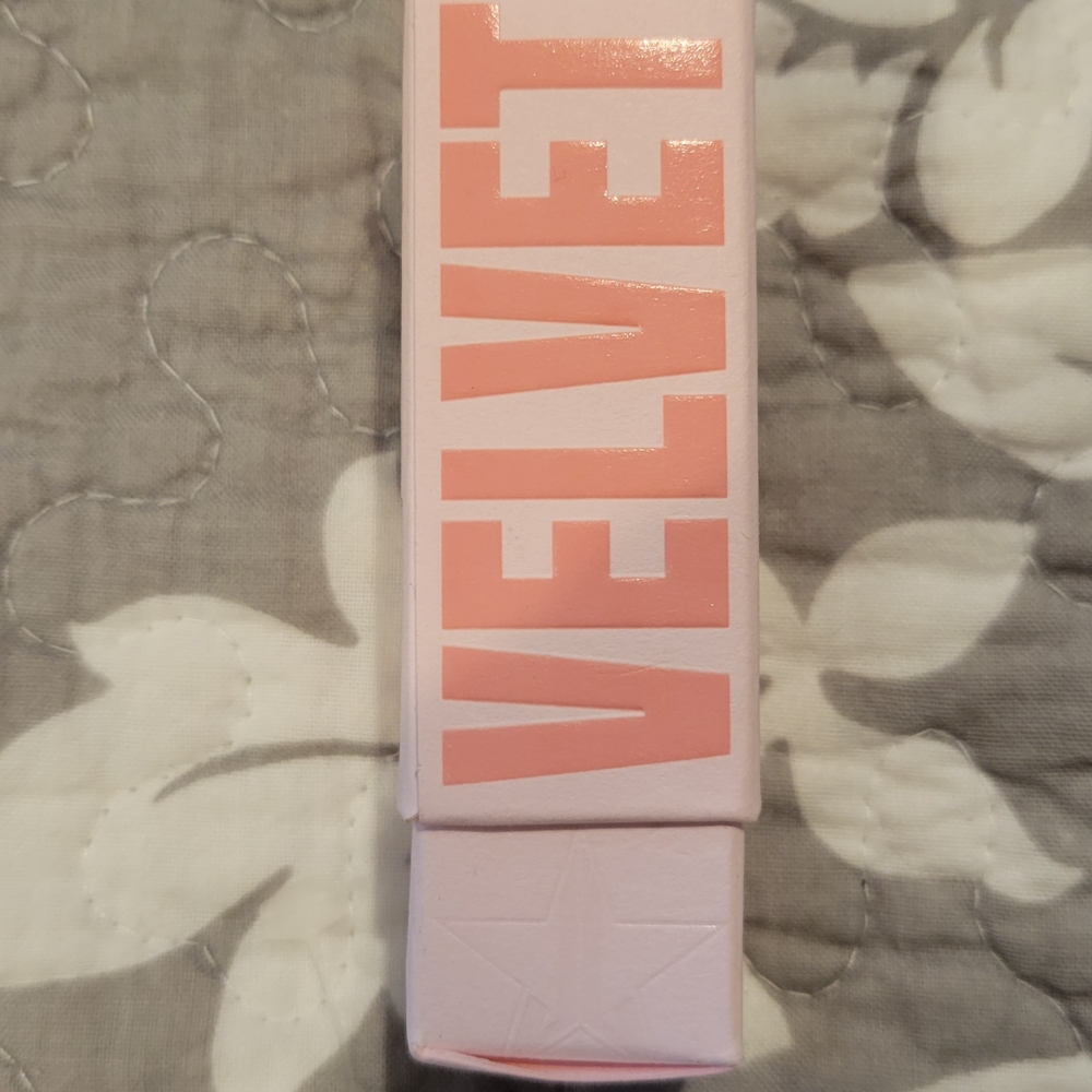 Jeffree Star Velvet Trap Lipstick